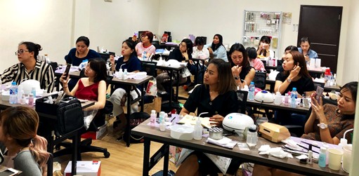 Dokumentasi Nail Art House 2019 : Workshop Nail Art yang diadakan sebelum pandemi, ramai diikuti oleh murid baik dari Jakarta maupun luar Jakarta