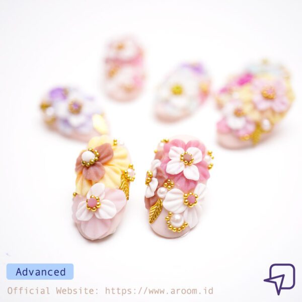 Online Course Nail Art Carissa Daffodil Flower